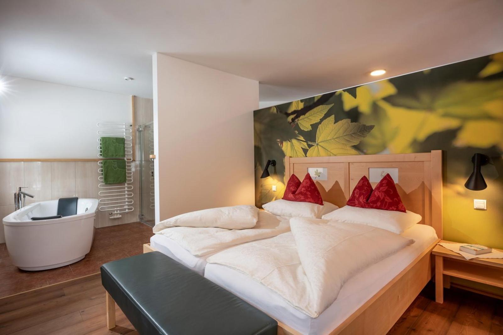 Natur- & Wanderhotel Tuxertal Extérieur photo