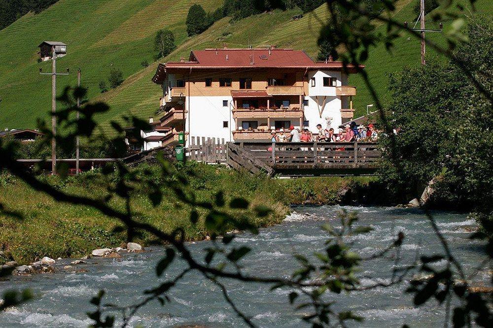 Natur- & Wanderhotel Tuxertal Extérieur photo