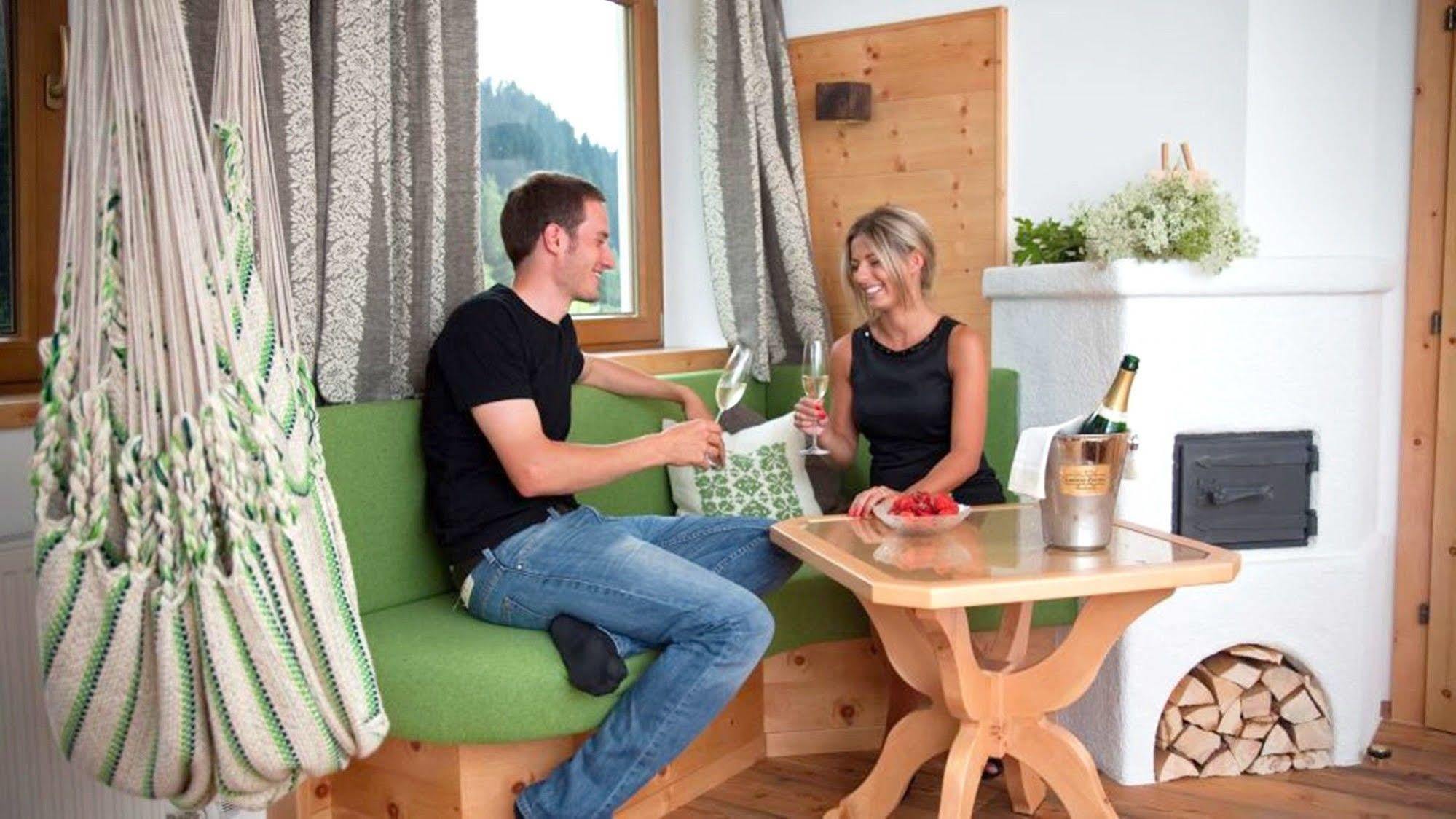 Natur- & Wanderhotel Tuxertal Extérieur photo